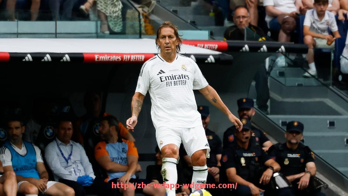 问鼎娱乐官网-世俱杯各参赛球队阵容深度分析及未来潜力评估