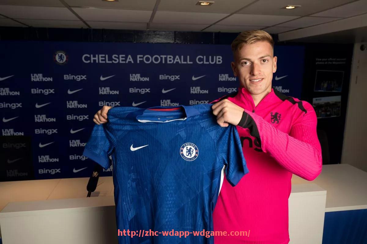 问鼎娱乐官网-世俱杯与亚洲冠军联赛的参赛资格与赛事影响对比